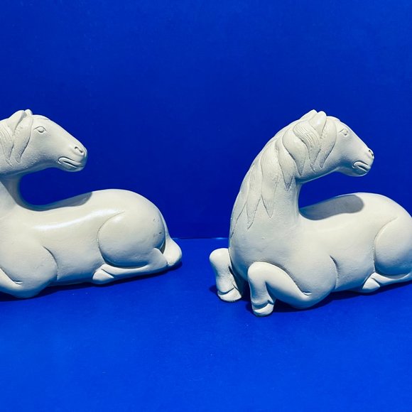 Vintage Pair of Chinese Plastor Seated Horses, c. 1960(s), Light Blue - Picture 1 of 10